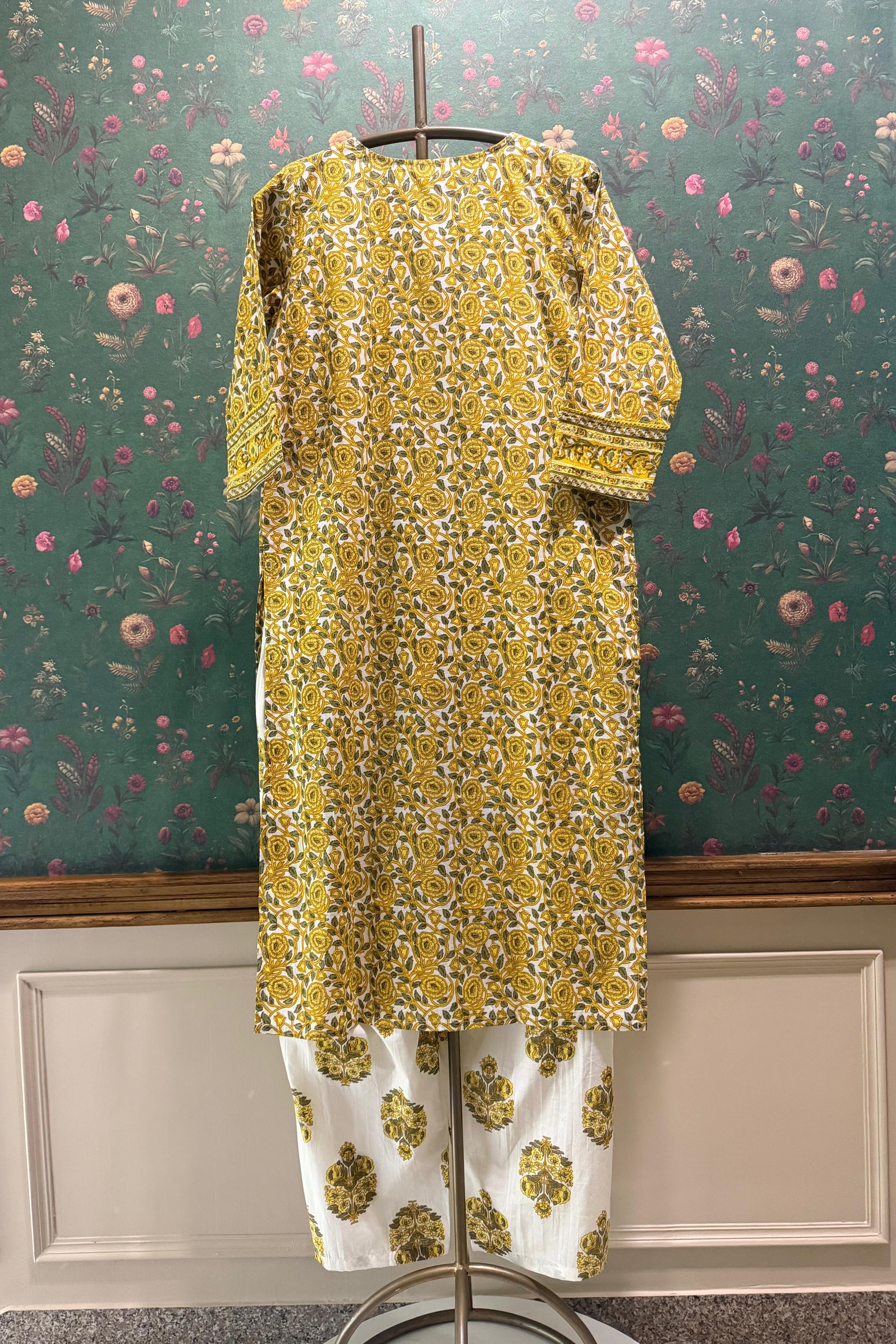 Sunehri Gulbagh Cotton Suit Set | HER-712