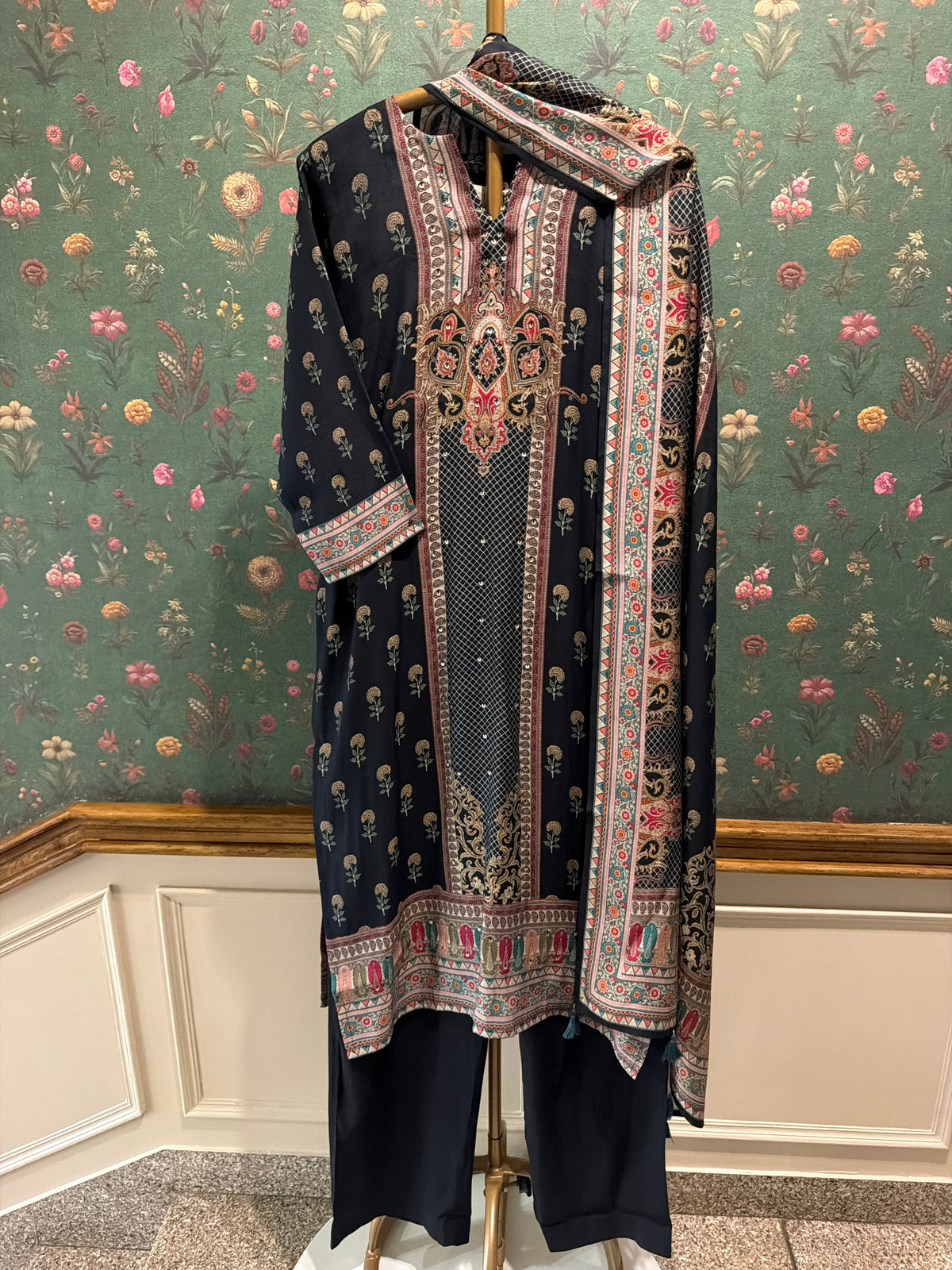 Black Printed Muslin Printed Suit Set