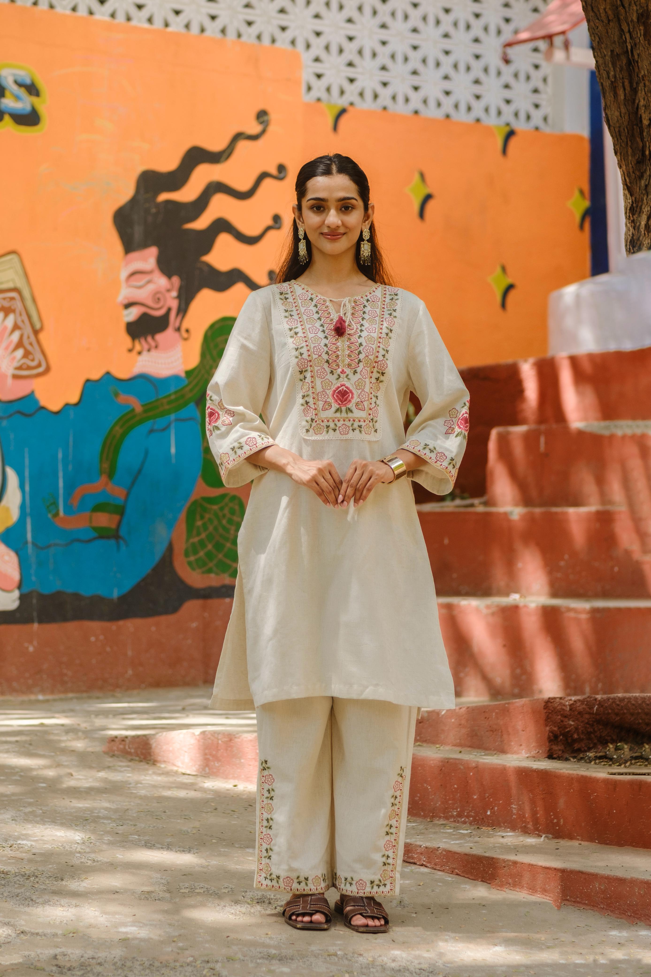 Ivory Embroidered Kurta Set | HER-722 x Prachi