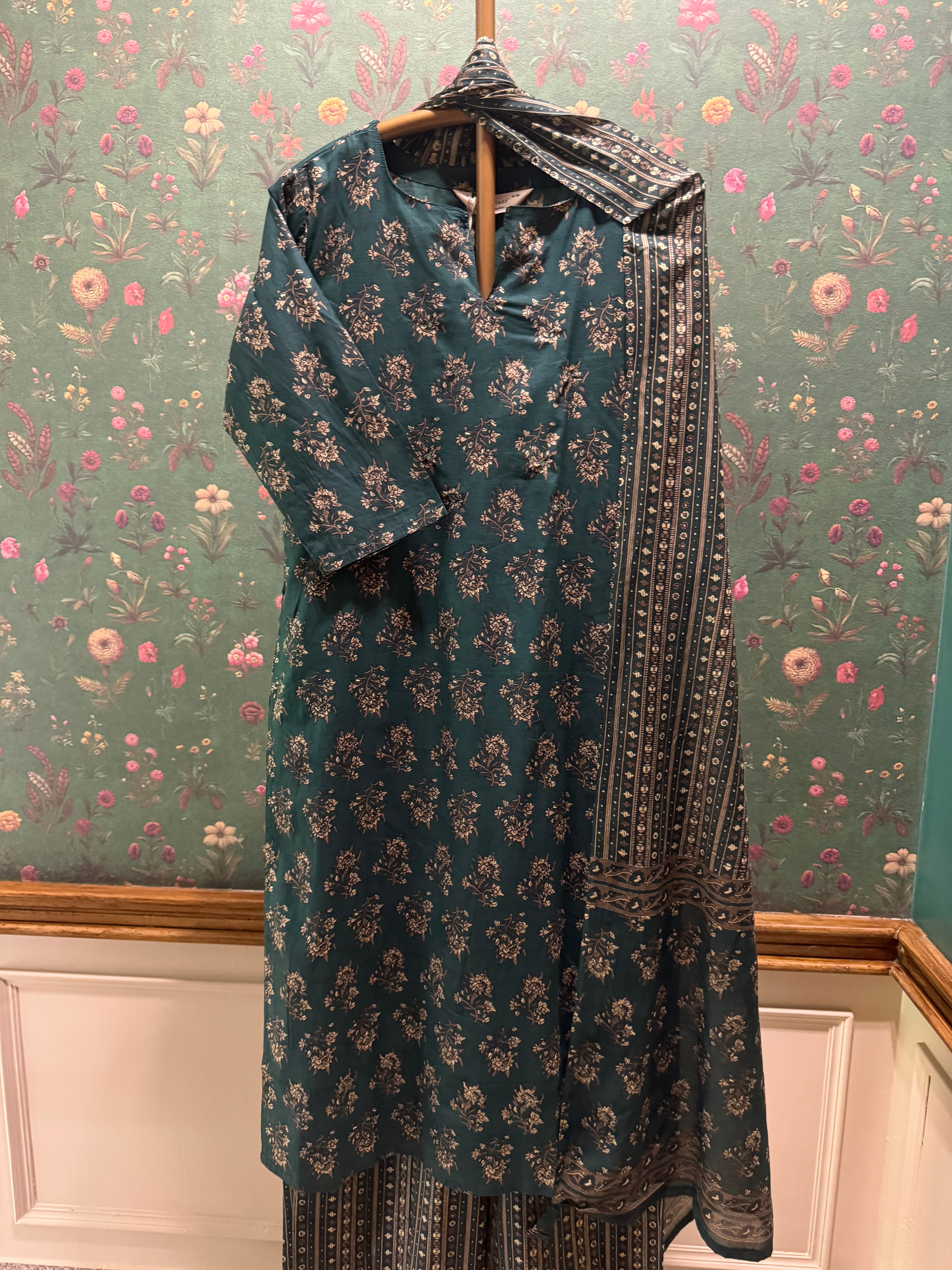 Emerald Green Buta Printed Cotton Suit Set | HER-725