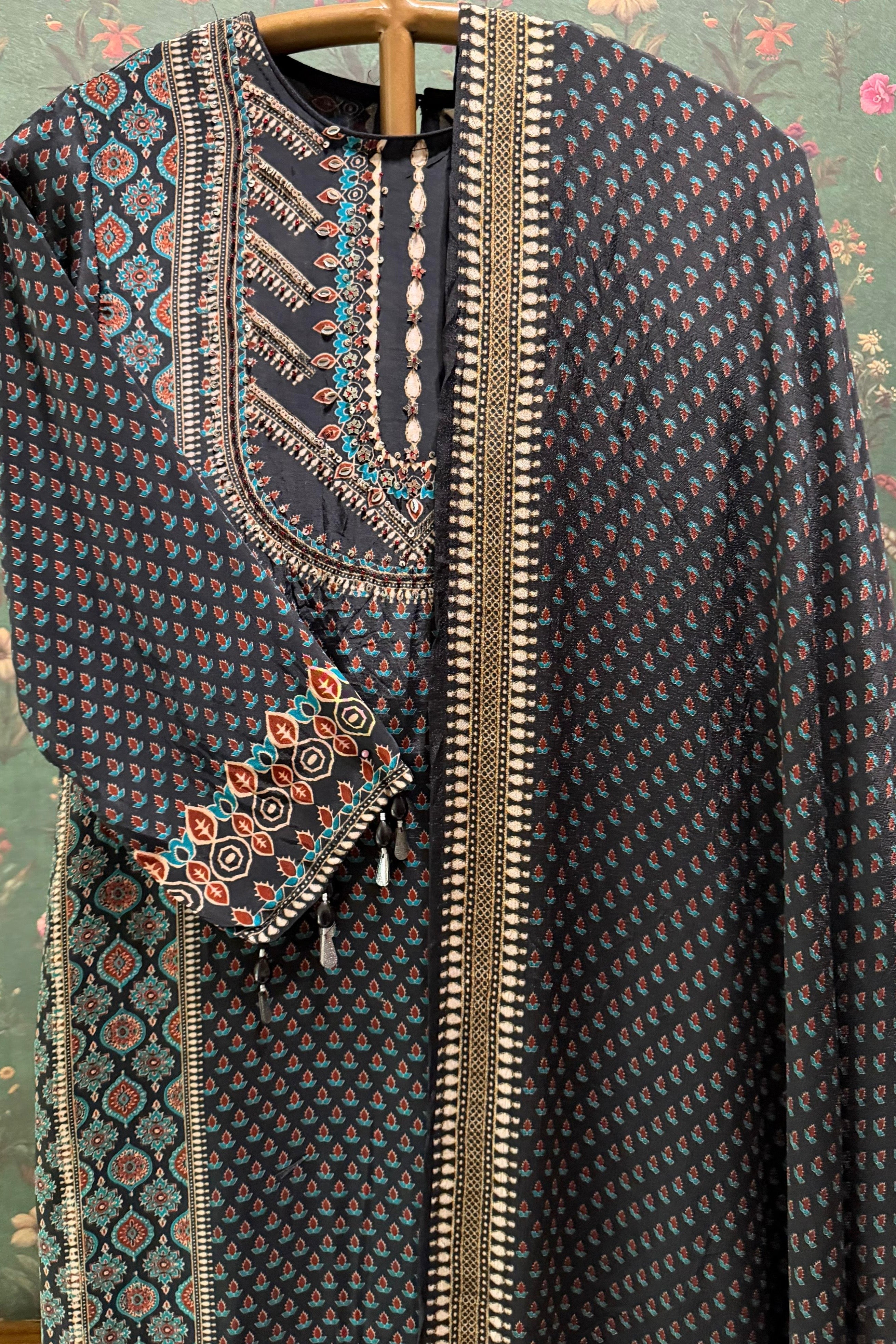 Black Tribal Mirror Work Printed Suit Set | HER-616