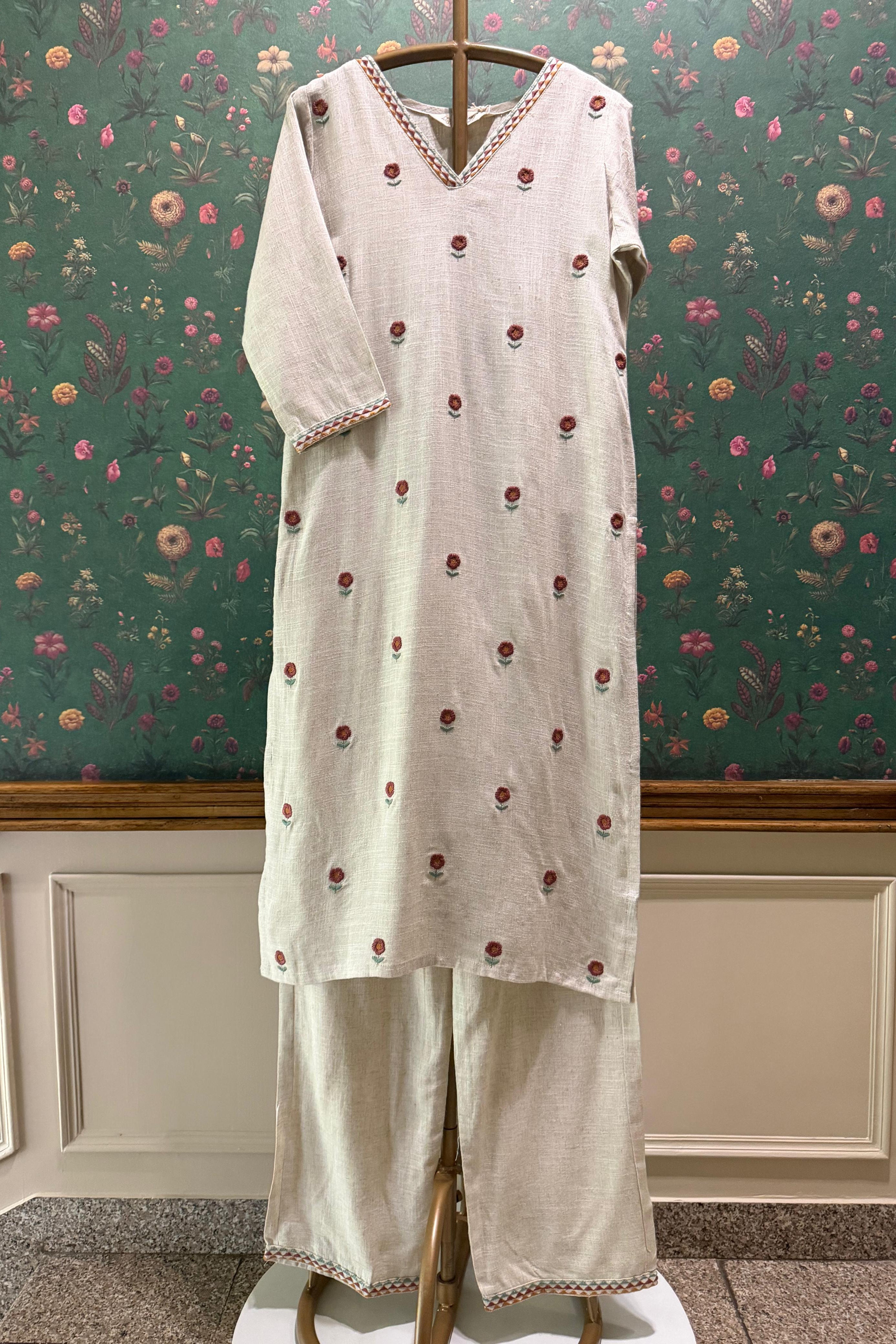 Ivory Saira Linen Kurta Set | HER-646