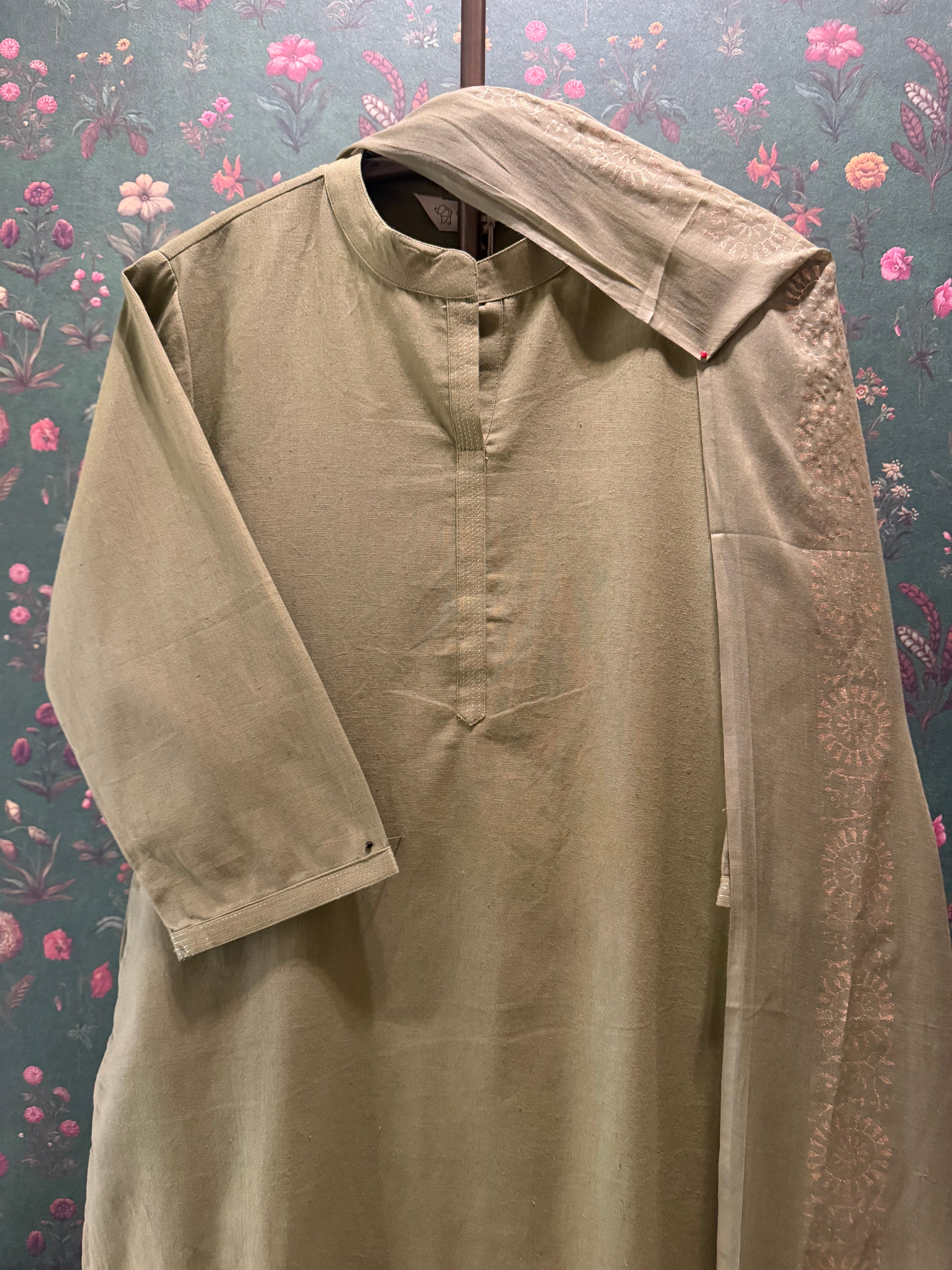 Olive Green Minimal Suit Set | HER-704