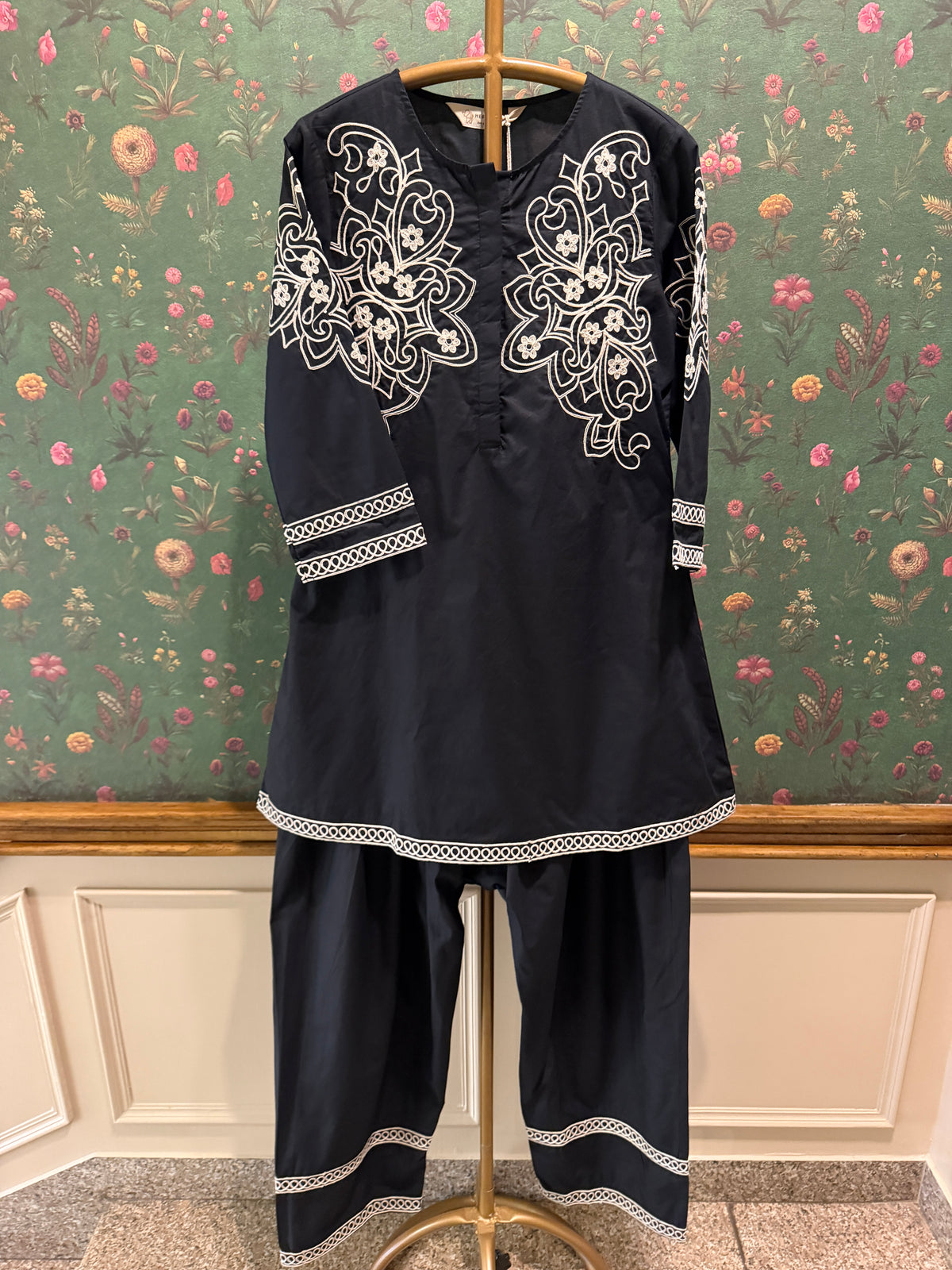 Black Floral Embroidered Kurta Set