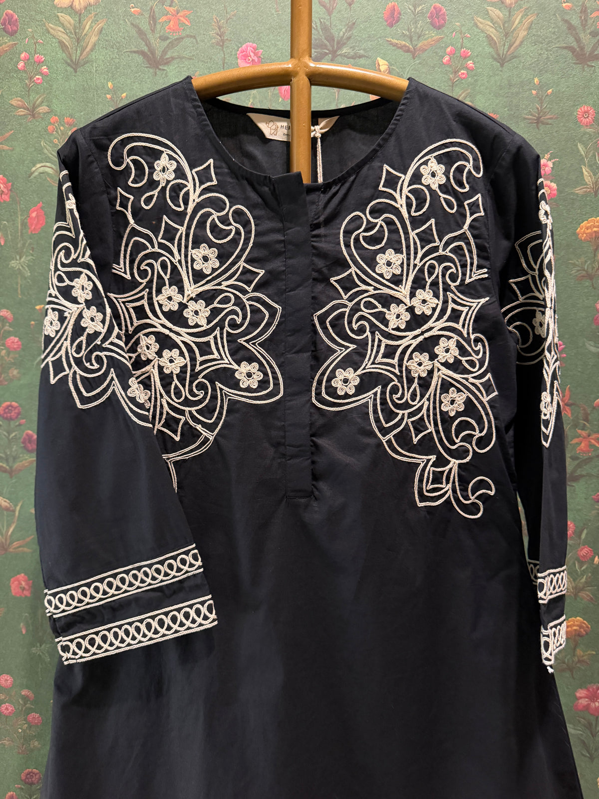 Black Floral Embroidered Kurta Set