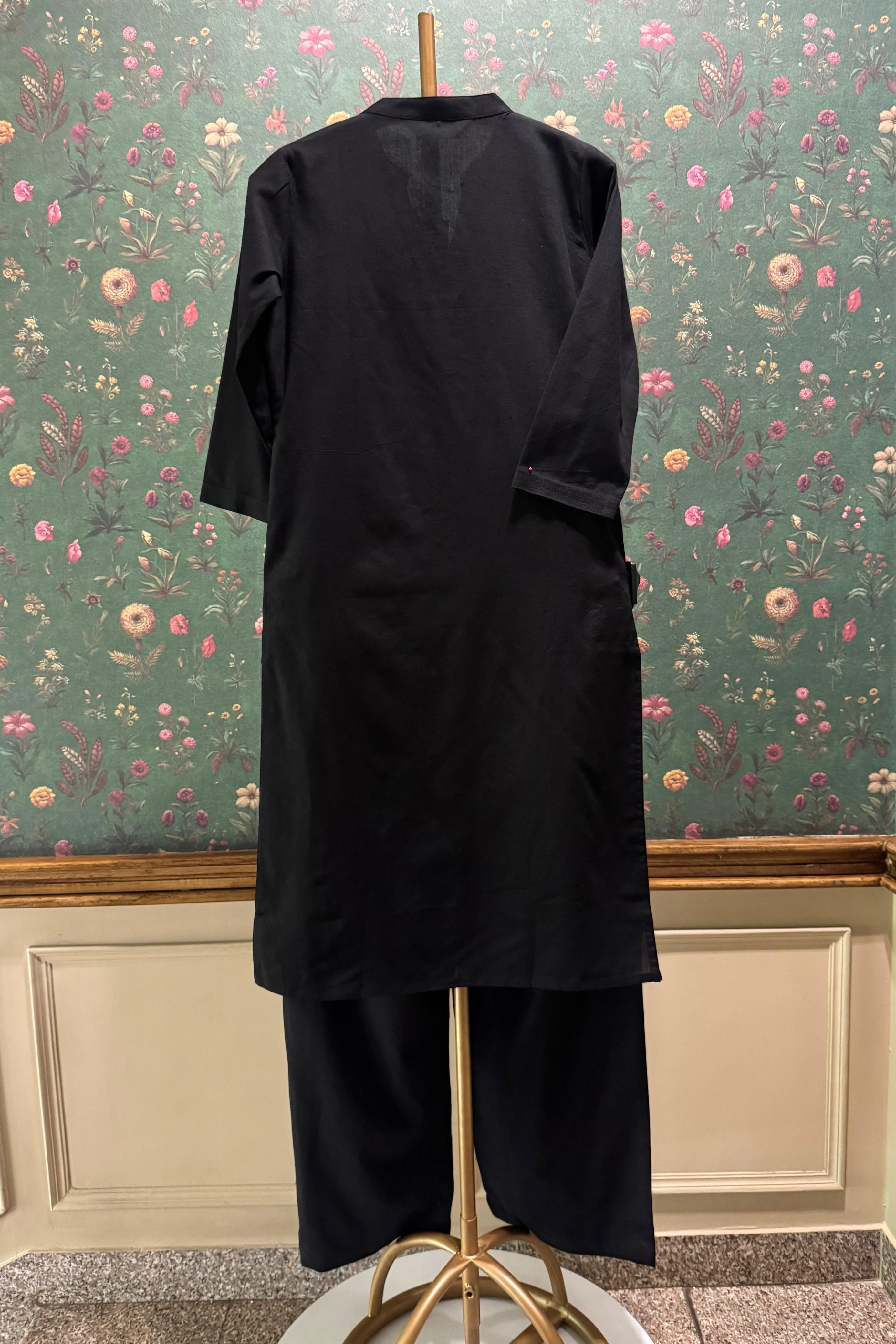 Black Minimal Kurta/Co-ord Set | HER-527