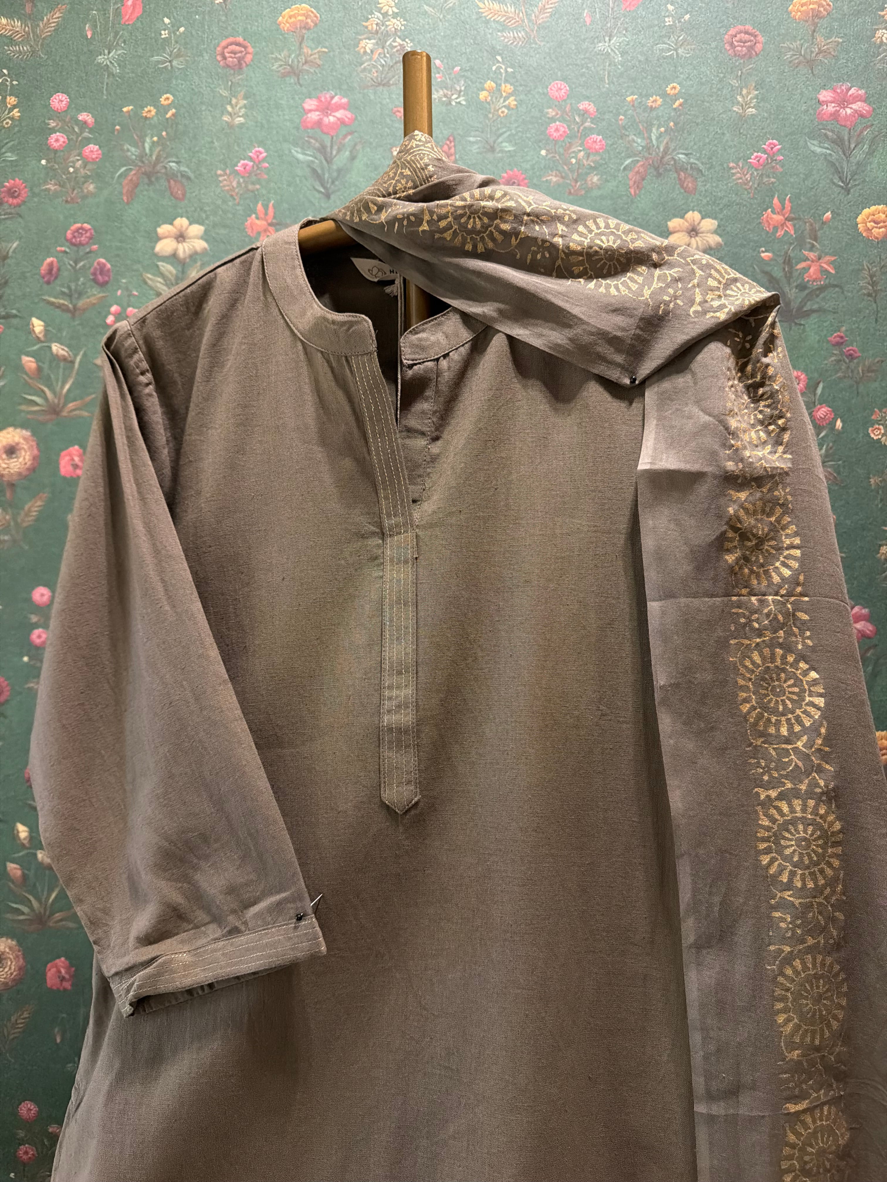 Taupe Minimal Cotton Suit Set | HER-704