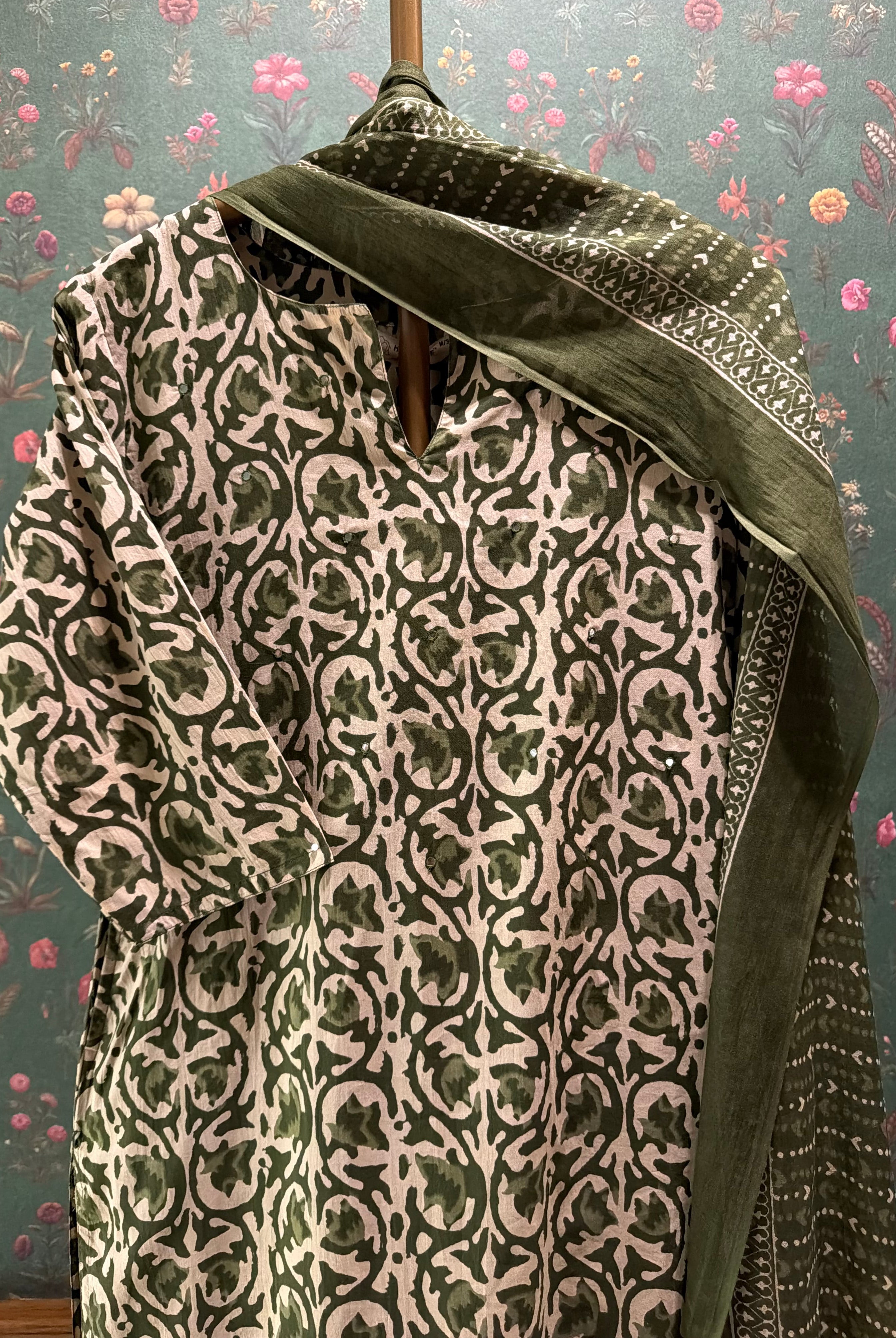 Green Printed Cotton Suit Set | HER-732
