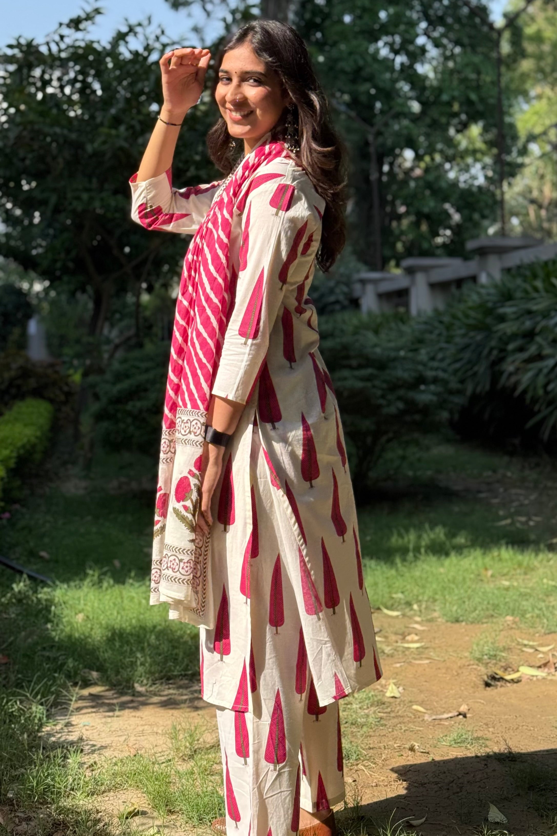 Gulnaar Pink Cotton Suit Set, Leheriya Dupatta | HER-711