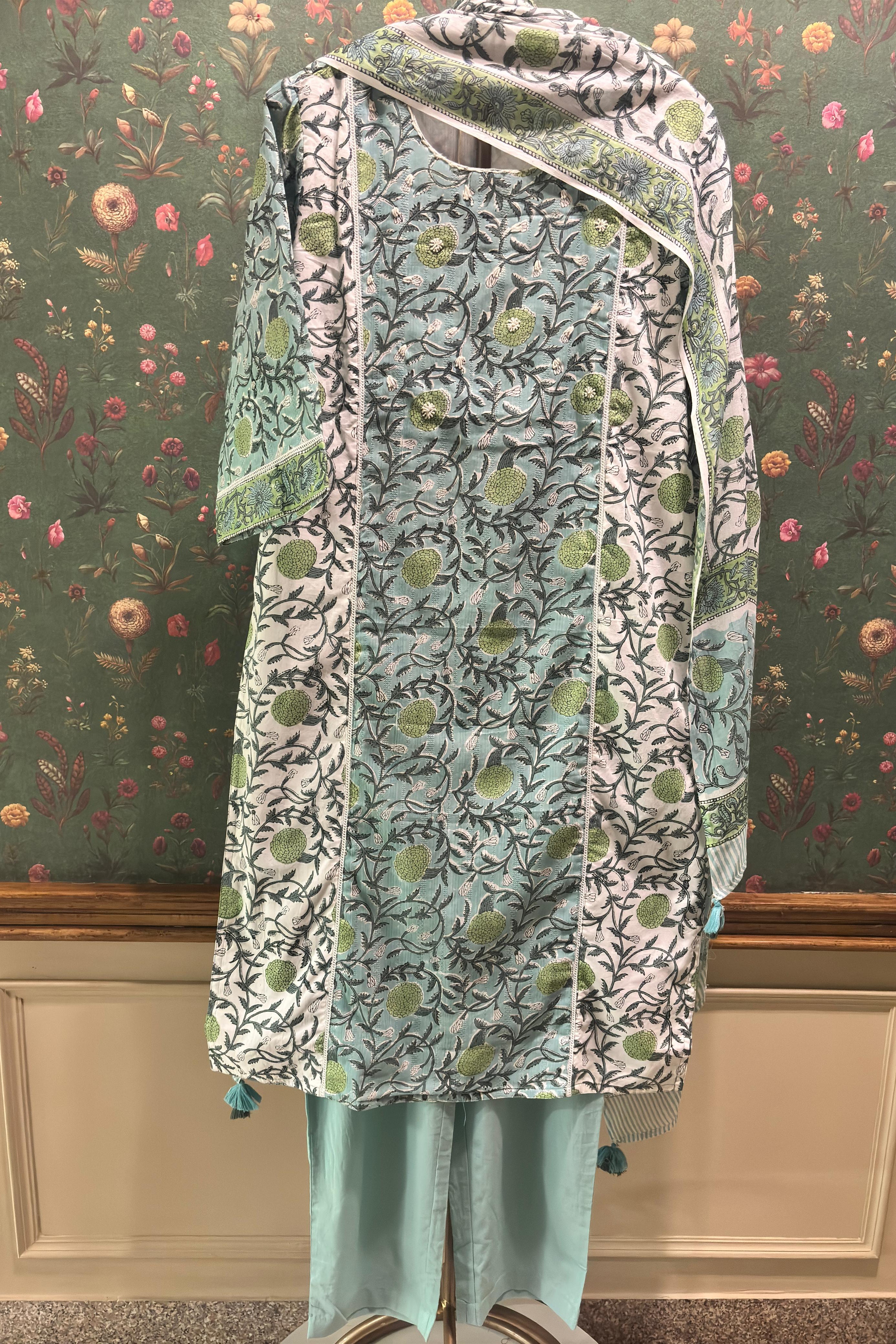 Aqua Straight Fit Cotton Suit Set | HER-450