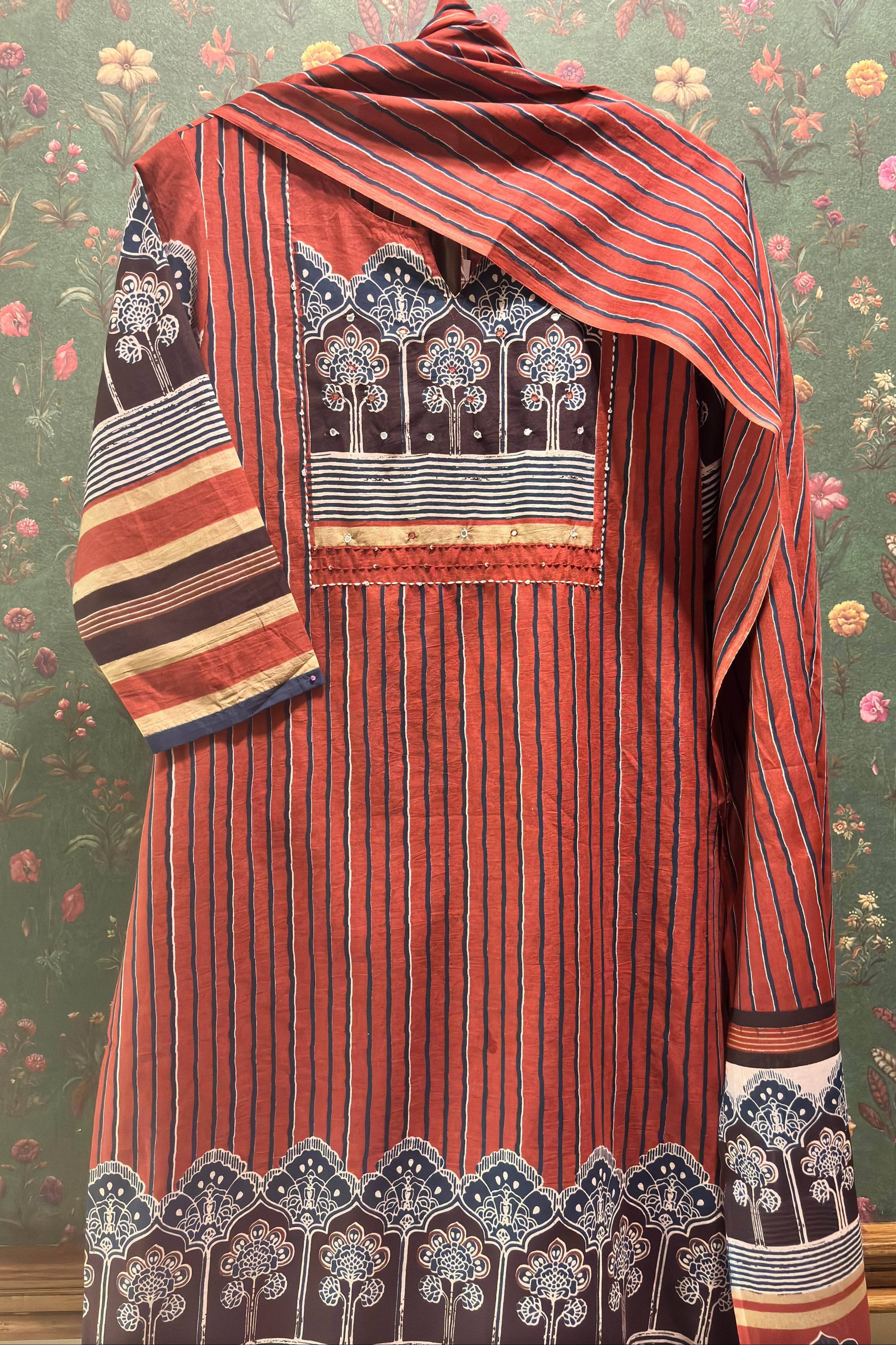 Red Straight Fit Cotton Suit Set (With Pants and Dupatta)