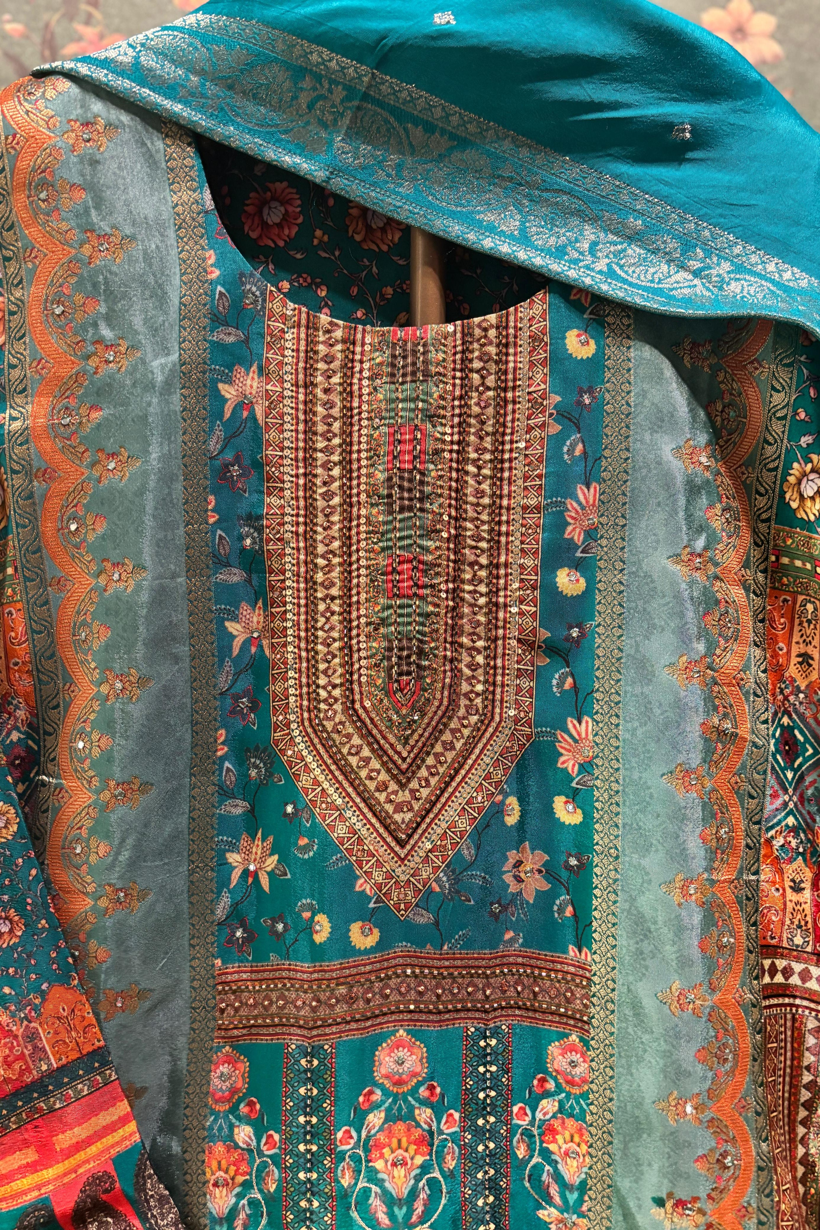 Emerald Green Dola Jacquard Suit Set | HER-482