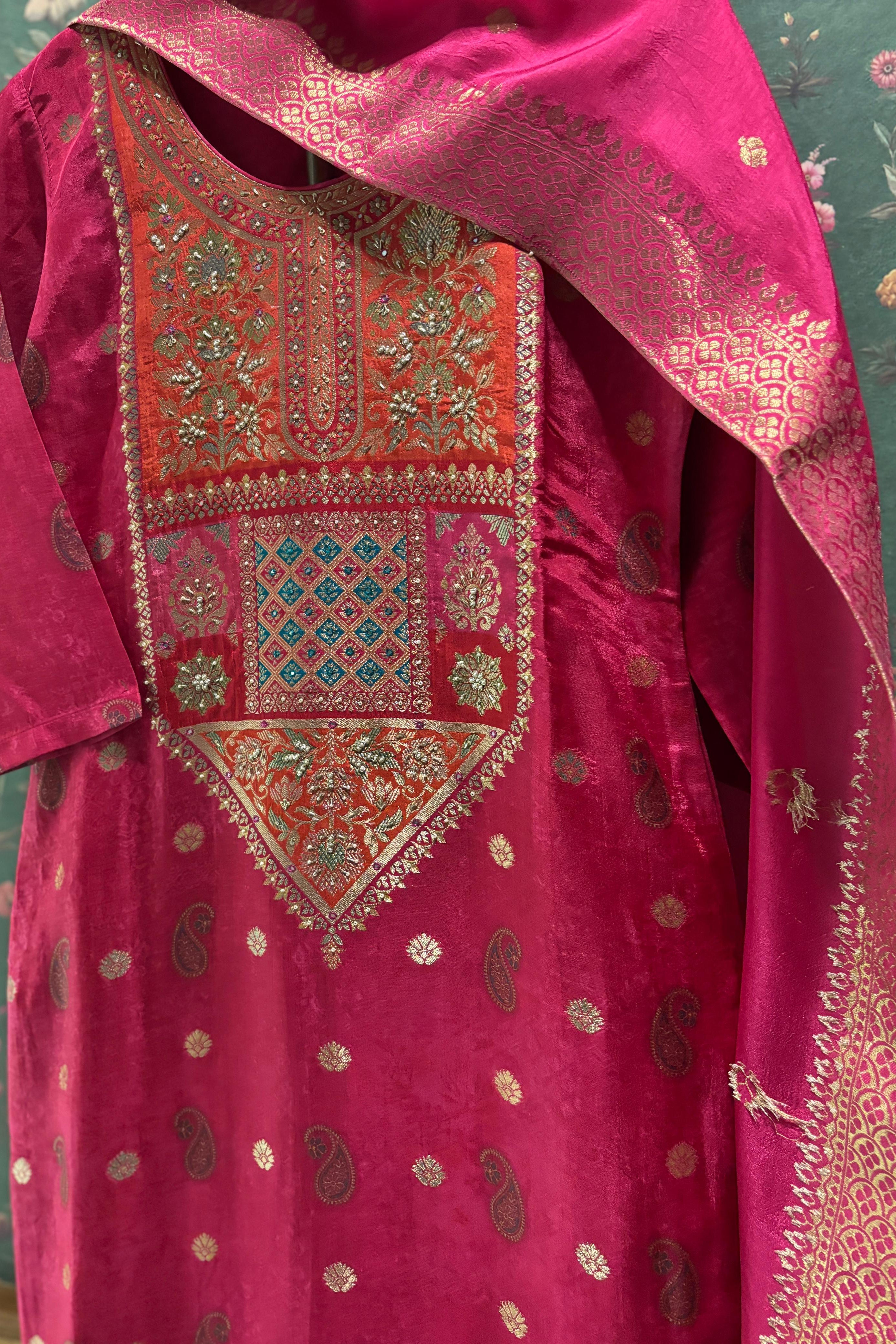 Heritage Premium Dola Jacquard Embroidered Suit Set – Rani Pink | HER-483