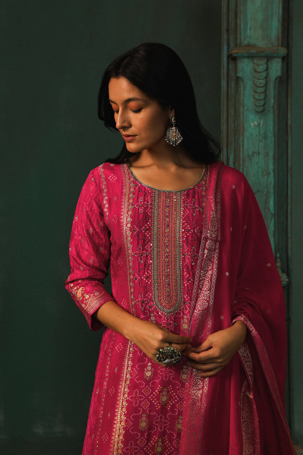 Pink Dola Jacquard Straight Fit Suit Set | HER-336