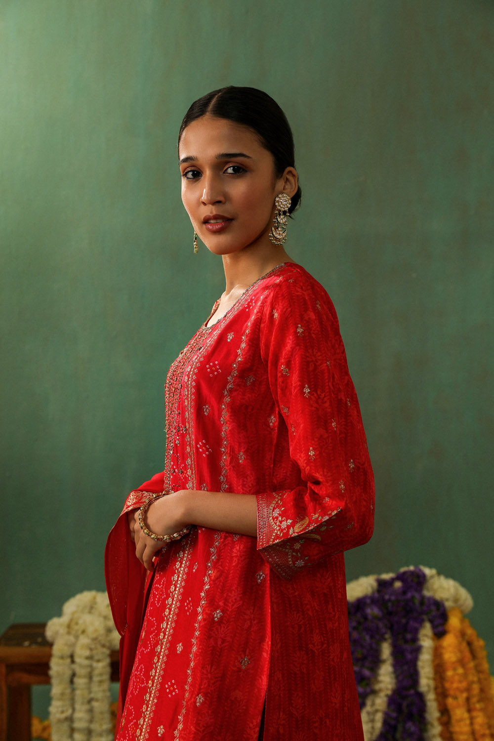 Red Dola Jacquard Straight Fit Suit Set | HER-336