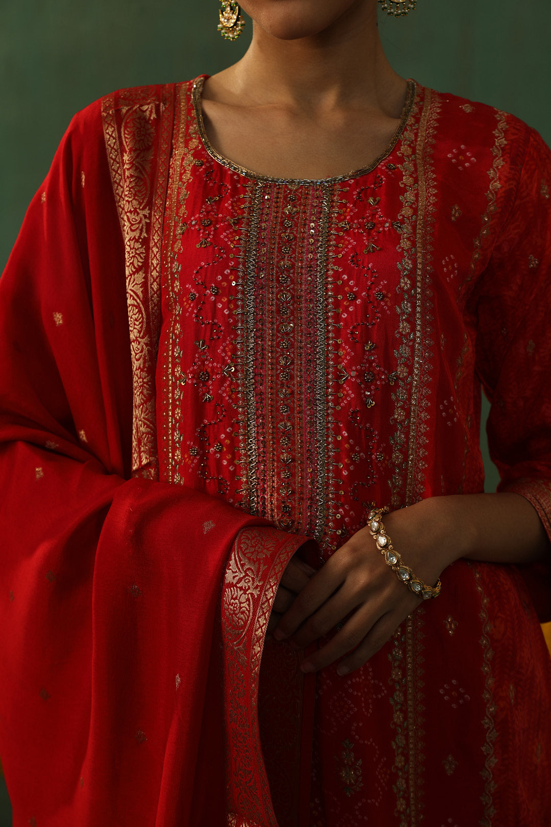 Red Dola Jacquard Straight Fit Suit Set | HER-336