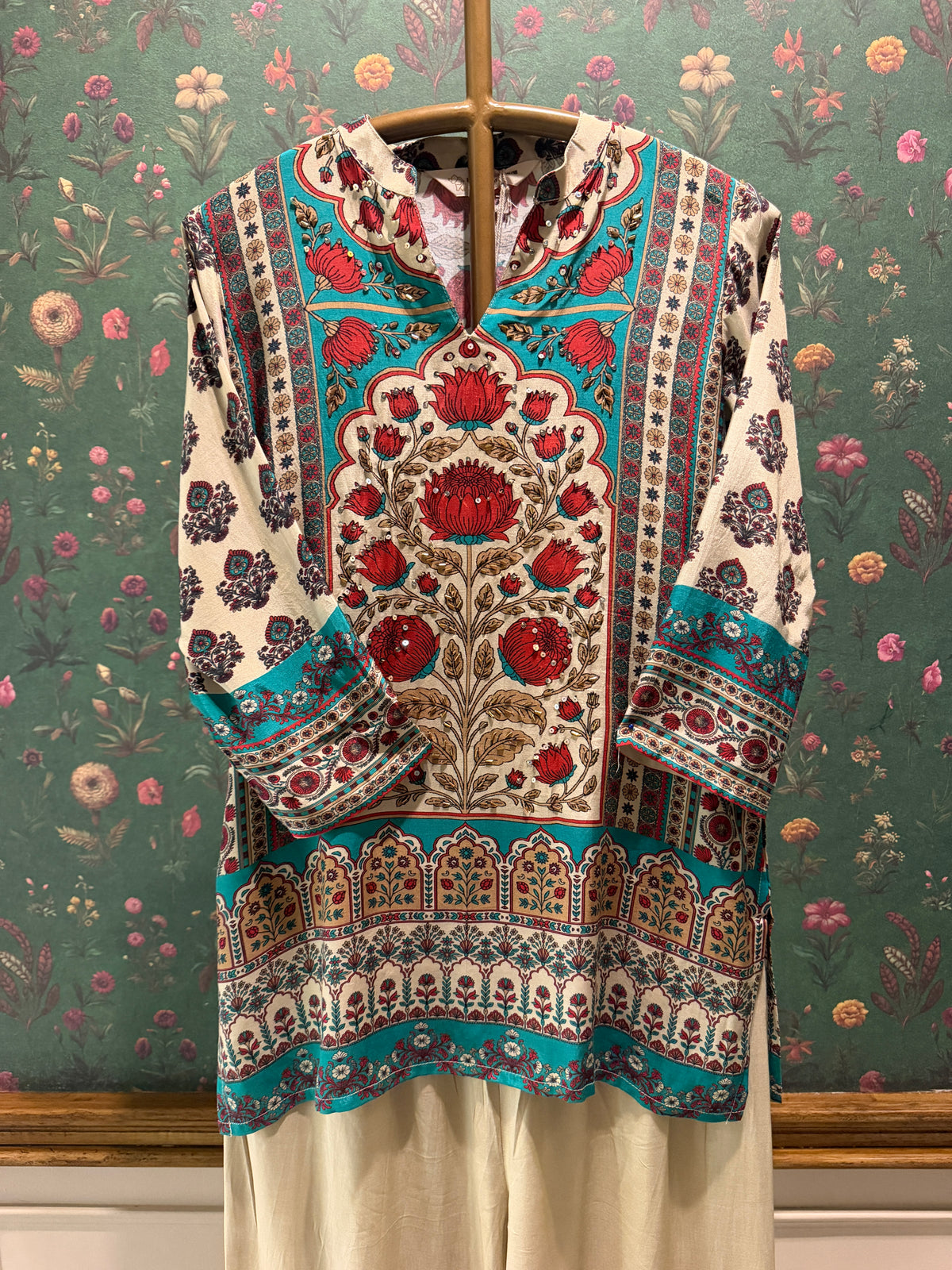 Beige Floral Printed Muslin Luxe Kurta/Co-ord Set