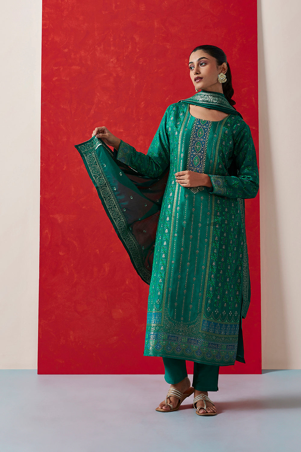 Green Dola Jacquard Suit Set | HER-417