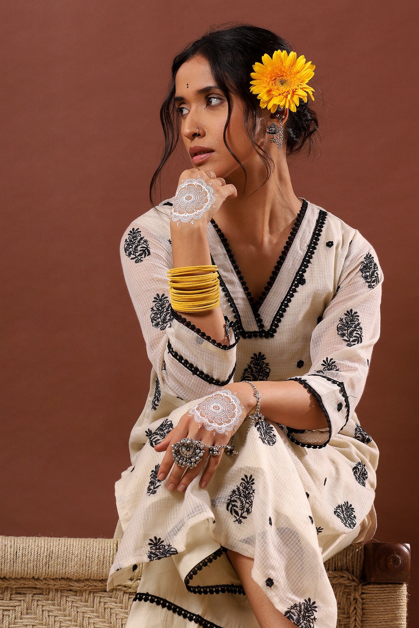 Zehra Off-White Kota Doria Suit Set | HER-502