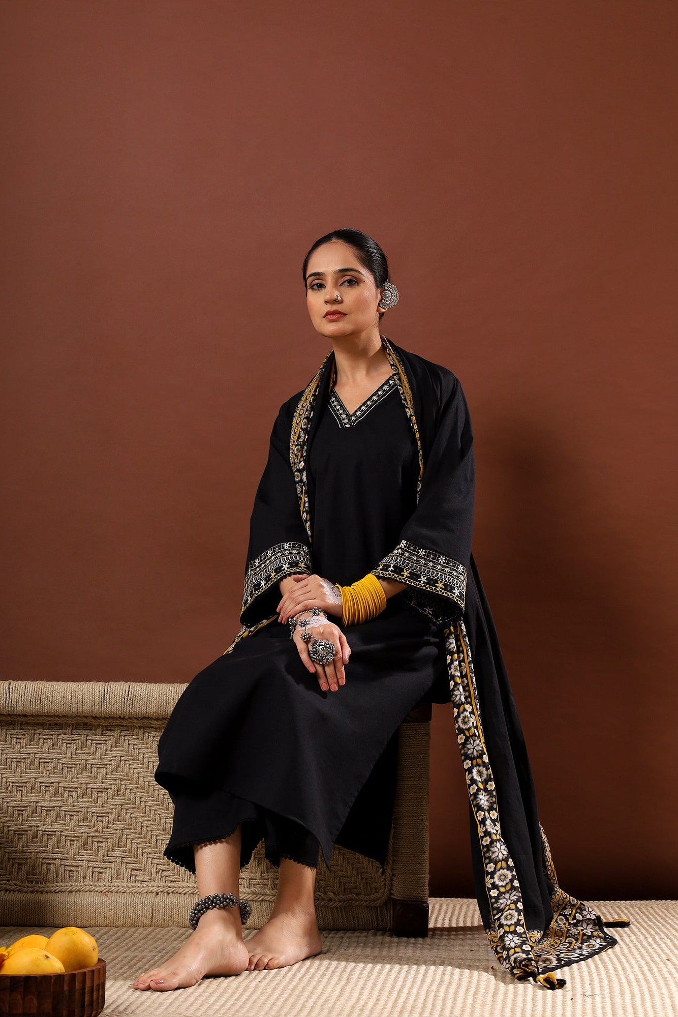 Nazaakat Linen Black Suit Set