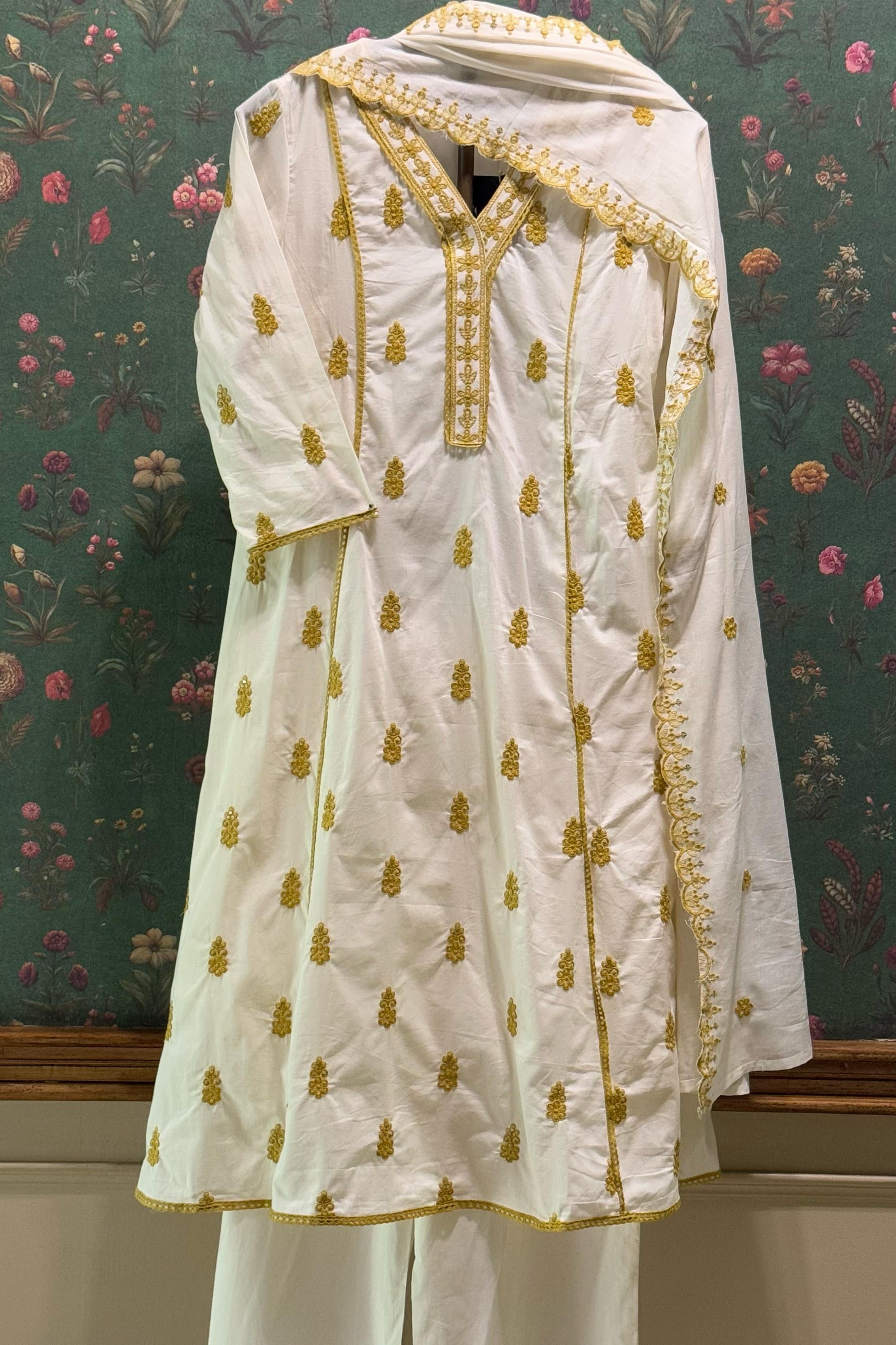 Ivory Cotton Charm Suit Se, Yellow | HER-514