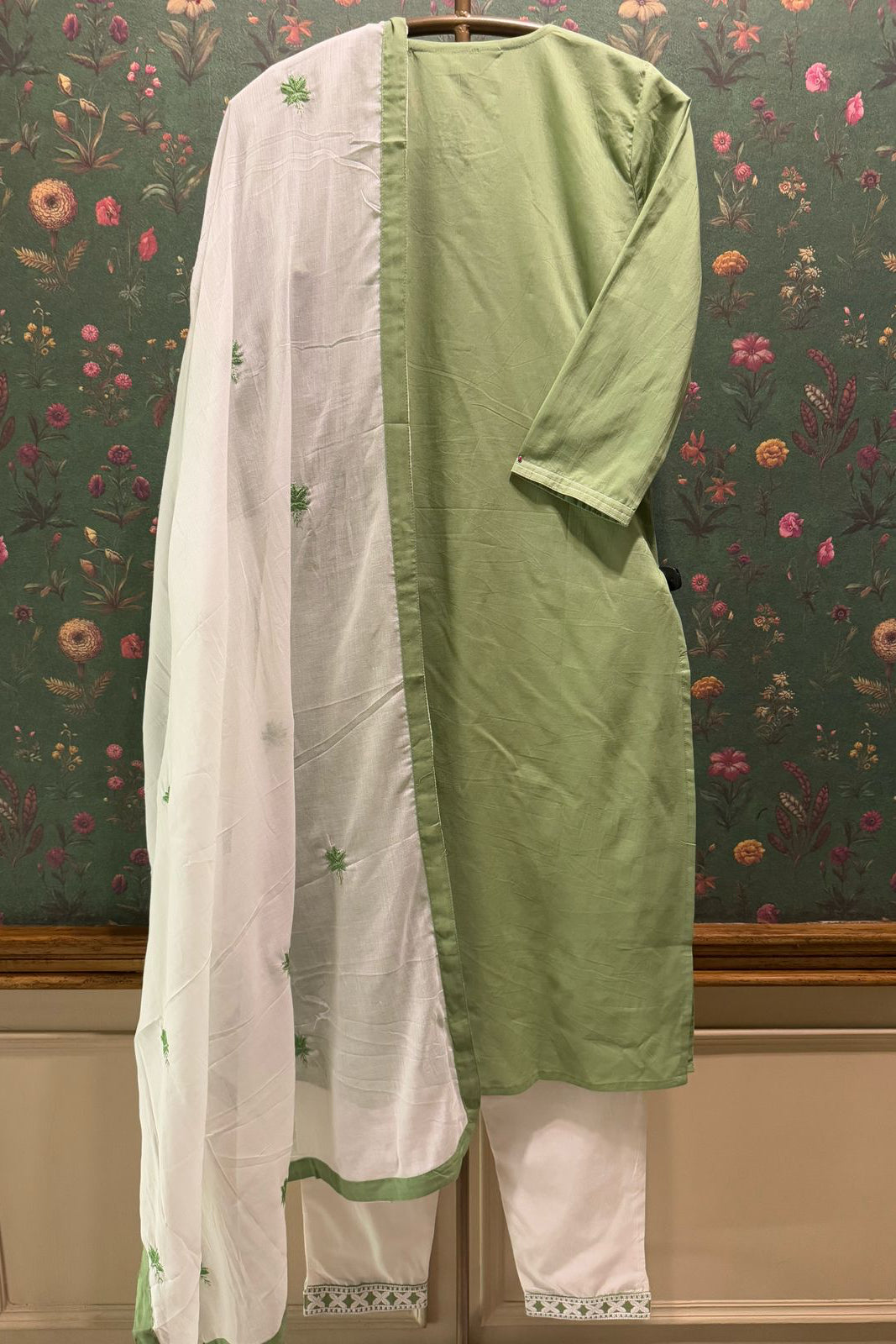 Green Cotton Chikankari Suit Set | HER-531