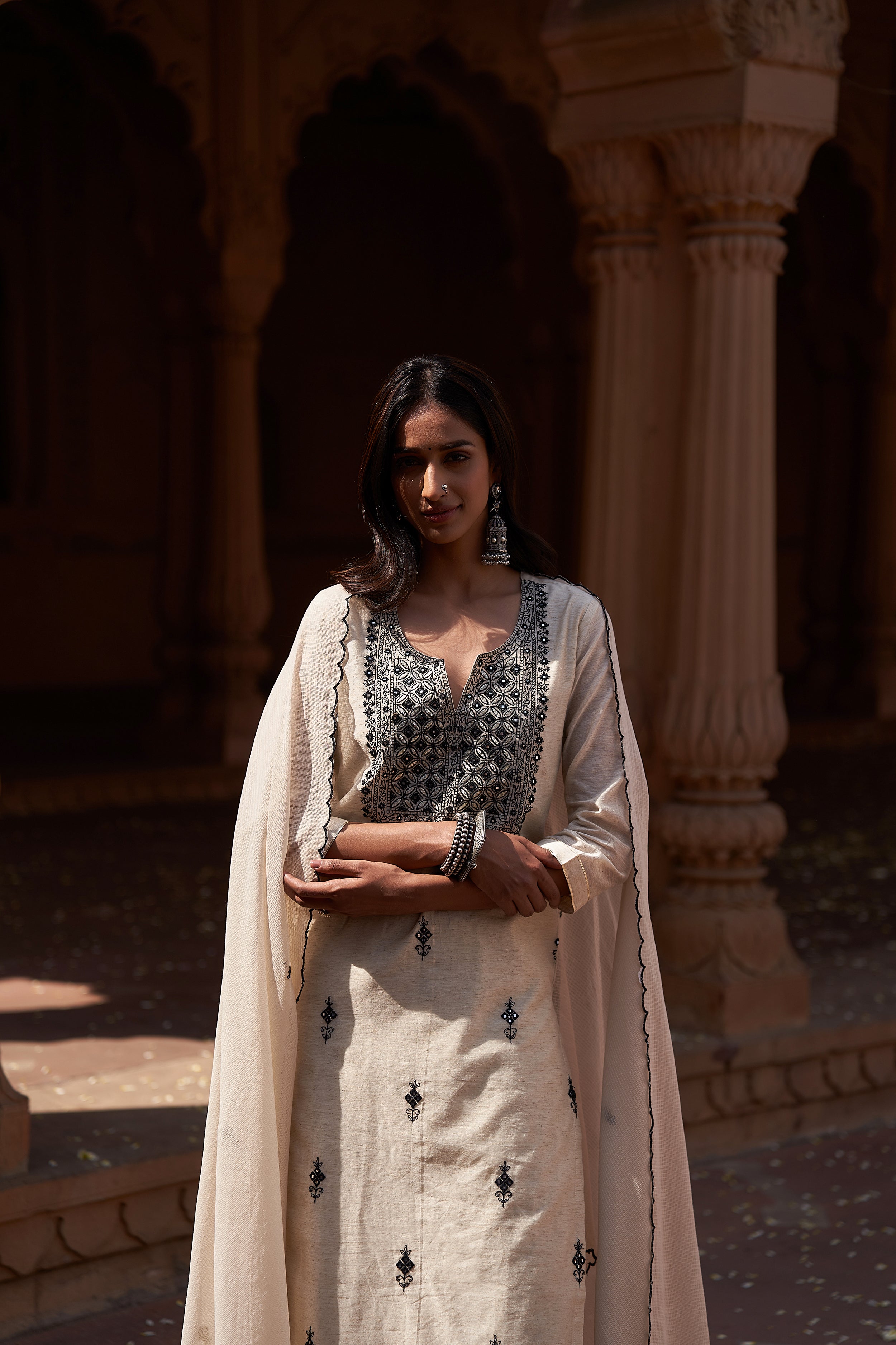 Off-White Jute Chanderi Suit Set | HER-195