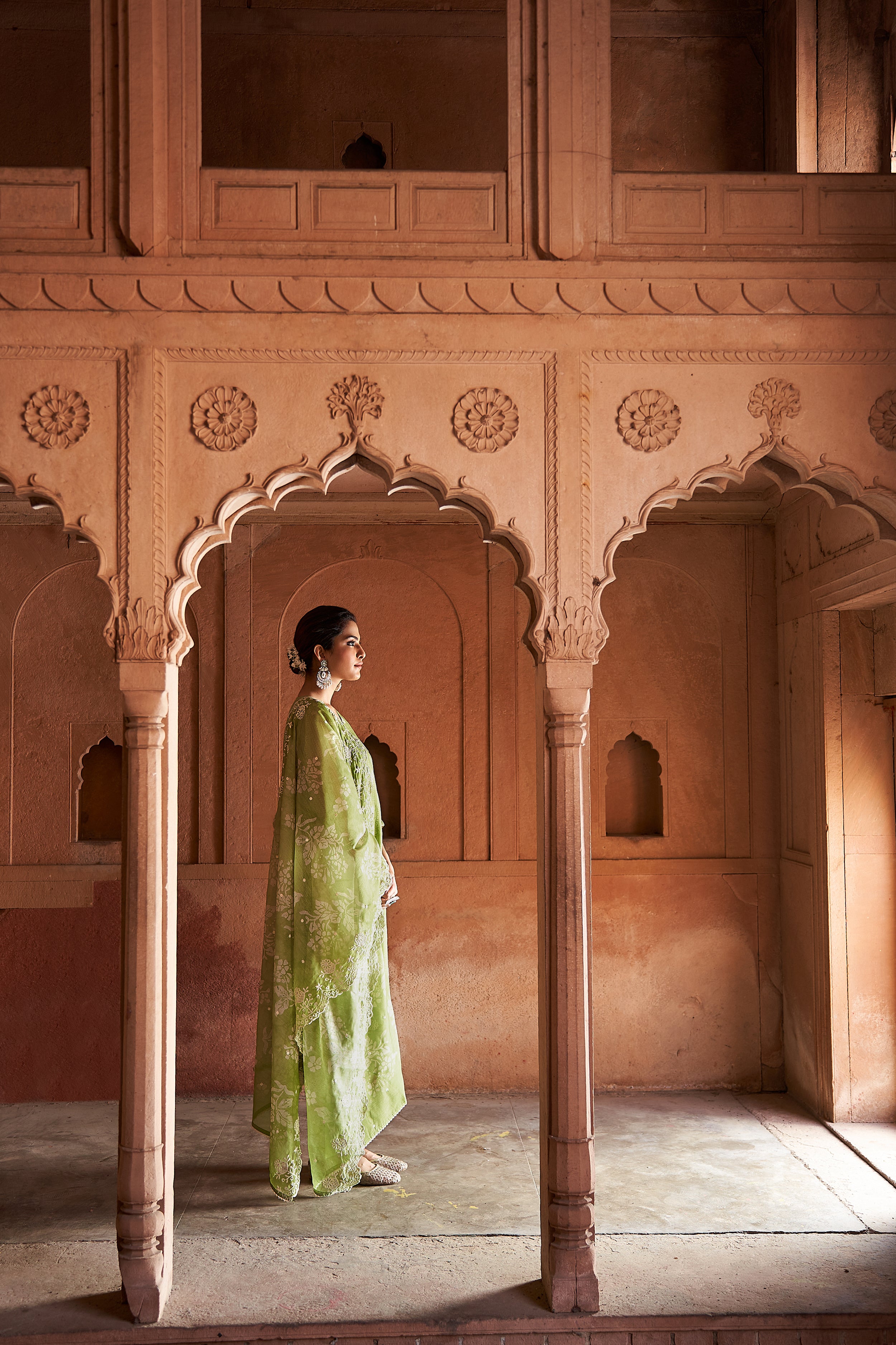 Bright Green Chanderi Suit Set (With Pants and Dupatta)